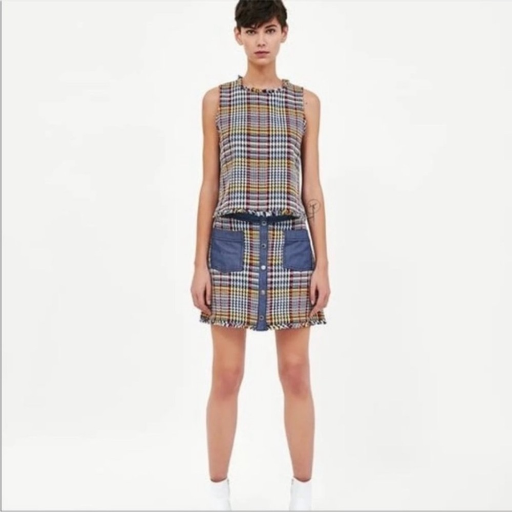 Zara Button Up Tweed Mini Skirt With Pockets And Frayed Hem - Picture 3 of 14